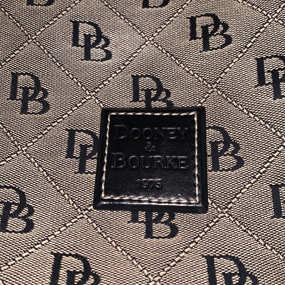 DOONEY & BOURKE HANDBAG - Picture 16 of 16